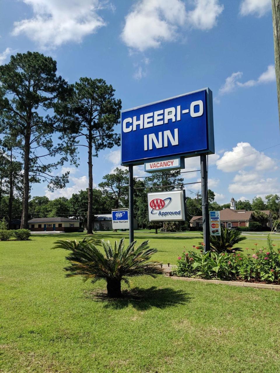 格伦维尔奇瑞奥酒店 Glennville 外观 照片